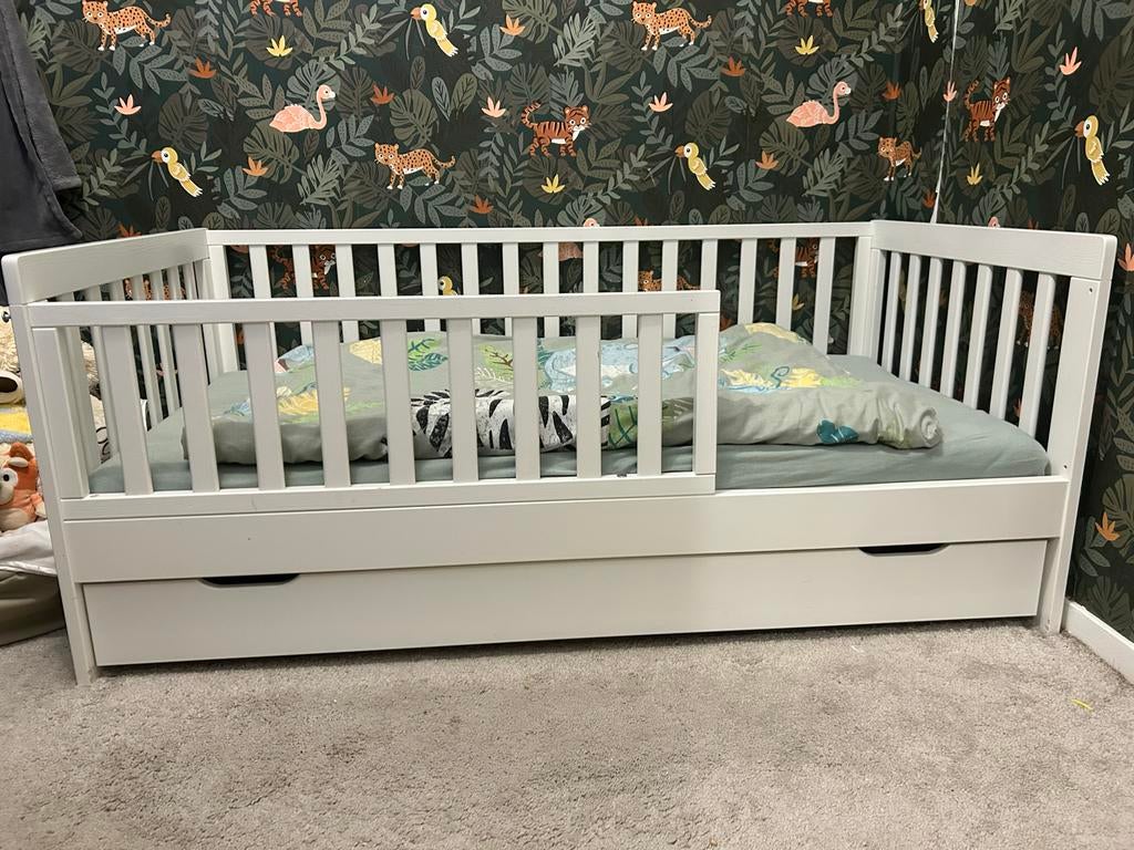 Compleet peuterbed met lade, 70 tot 85 cm, Ophalen of Verzenden, Zo goed als nieuw, Lattenbodem