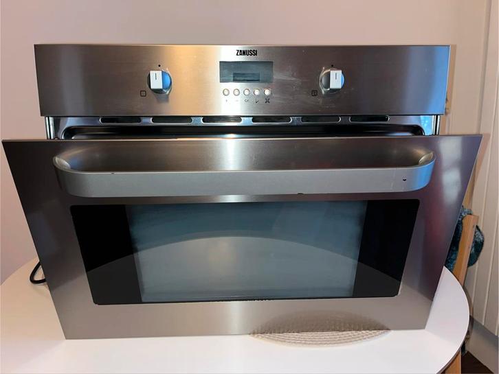 Zanussi combi-oven – bijna nieuw, Witgoed en Apparatuur, Ovens, Zo goed als nieuw, Inbouw, Oven met grill, 45 tot 60 cm, 45 tot 60 cm