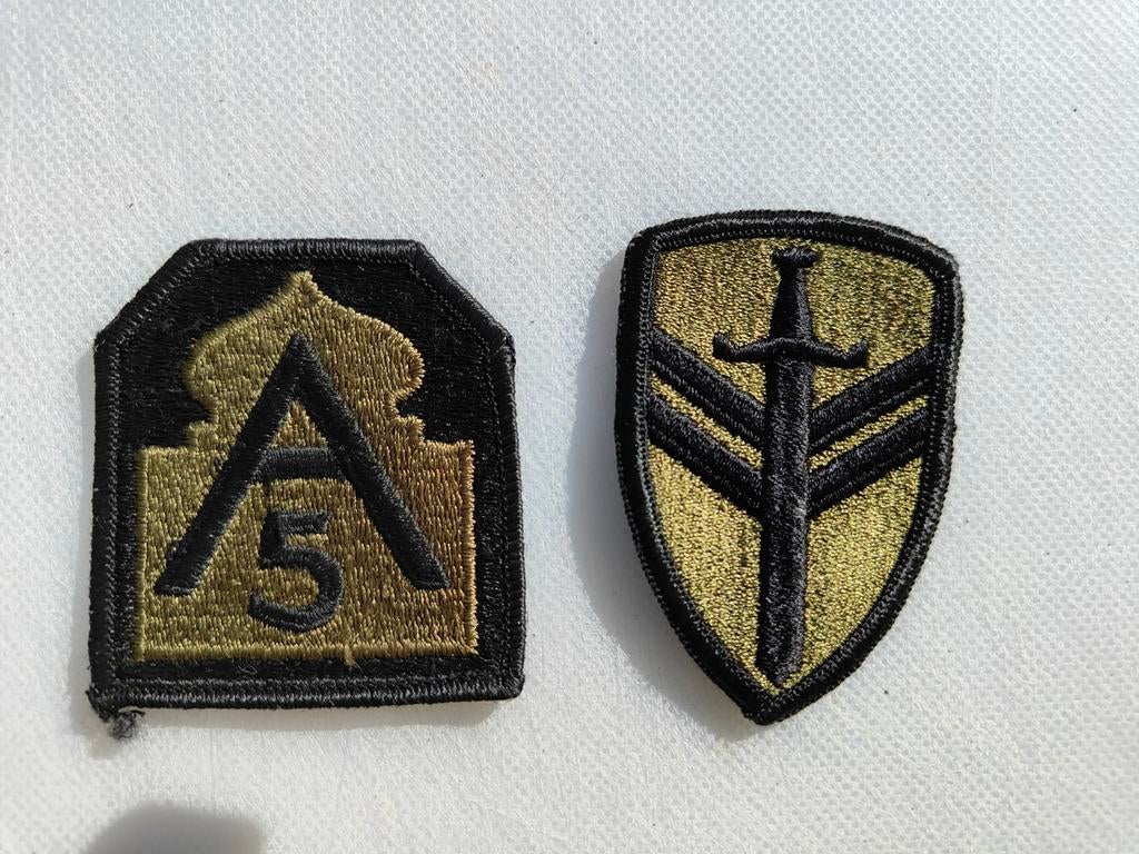 Militaire Emblemen: Landmacht Patches (2 stuks), Verzenden