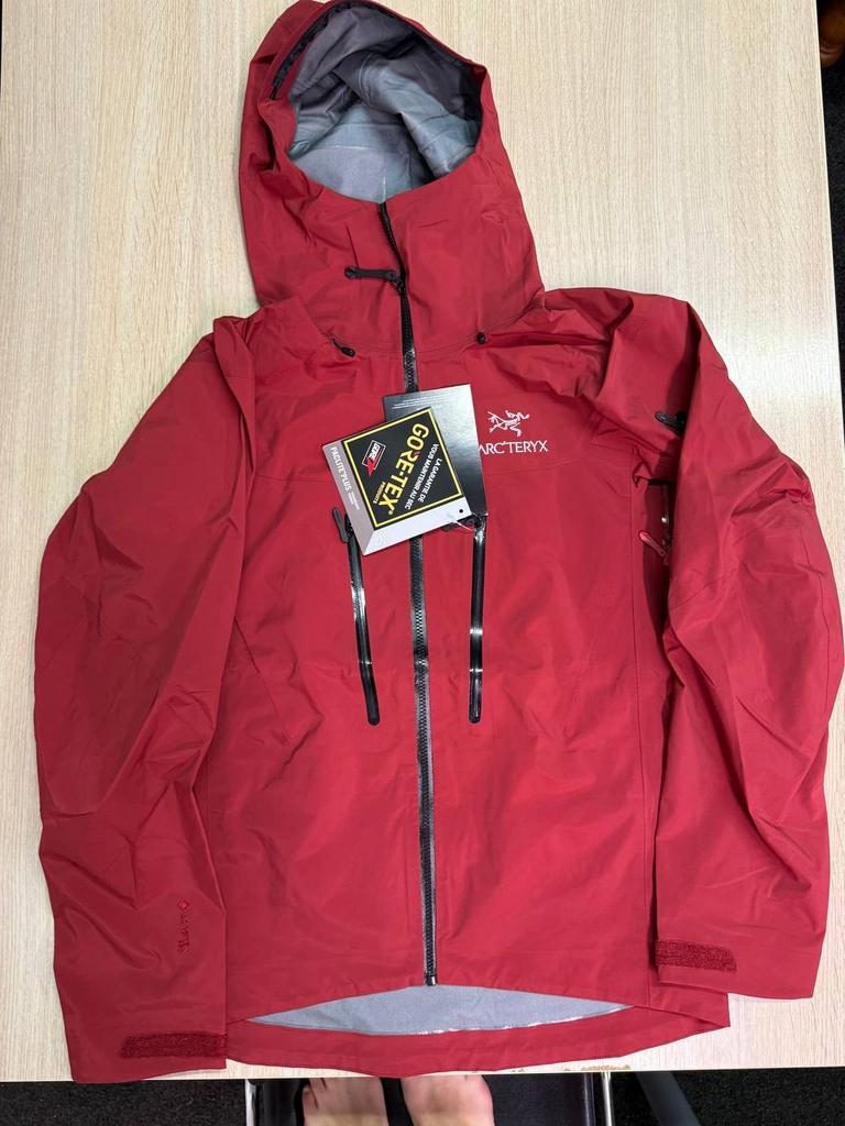 Arc'teryx Gore-Tex Pro Jas - Nieuw met labels, Maat 52/54 (L), Nieuw, Ophalen of Verzenden, Arc’teryx