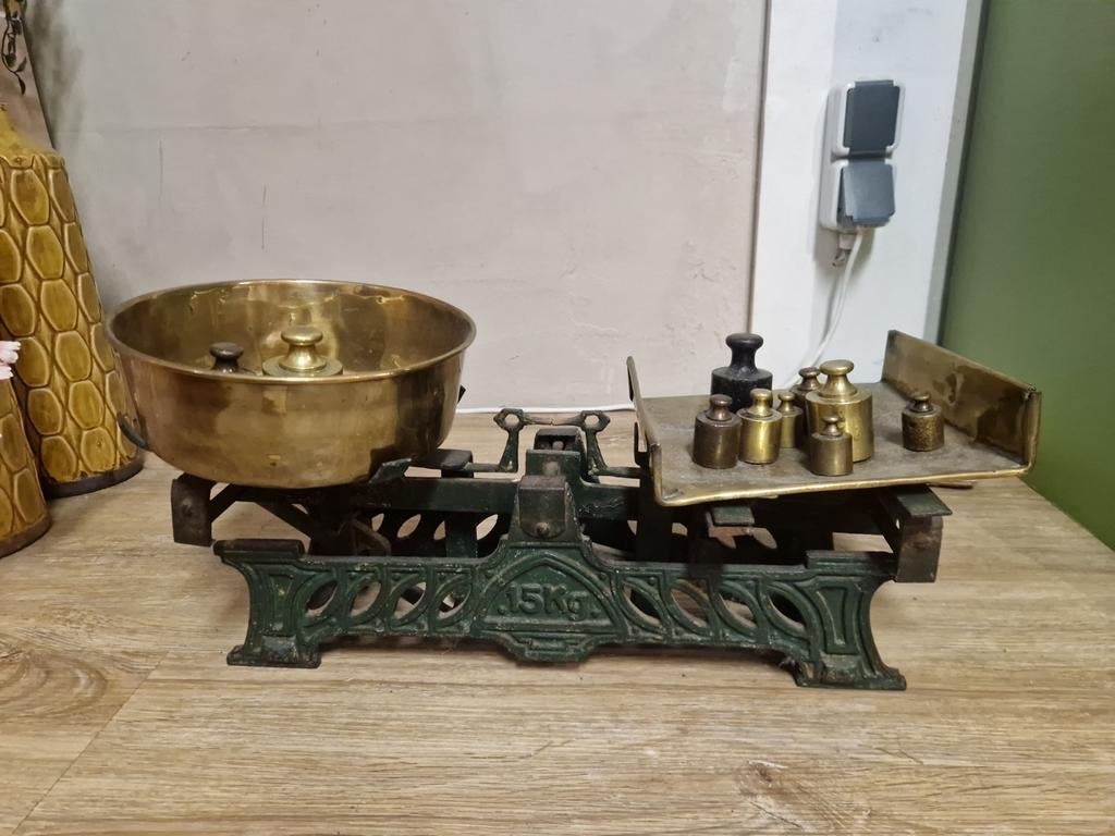 Ouderwetse weegschaal met gewichten, Antiek en Kunst, Ophalen