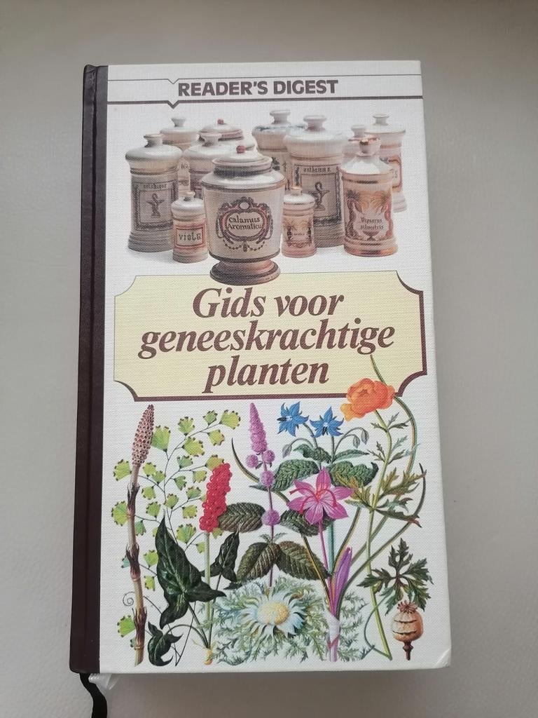 Gids voor geneeskrachtige planten - Reader's Digest, Ophalen of Verzenden, Zo goed als nieuw, Bloemen, Planten en Bomen, Reader's Digest