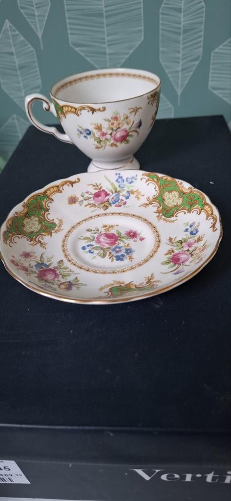 Windsor C9549. Kop en schotel, Ophalen