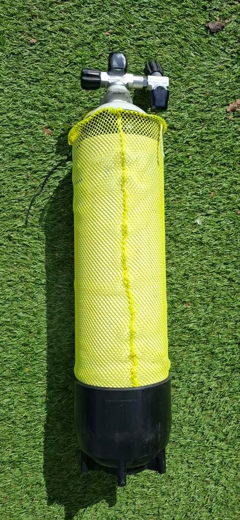 Duikfles 12 liter lang met dubbele kraan, Watersport en Boten, Duiken, Ophalen, Gebruikt, Duikfles