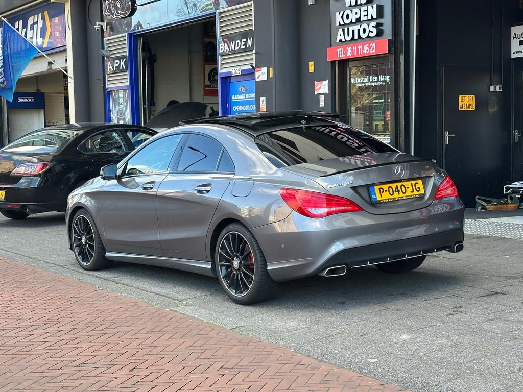 Mercedes-Benz CLA-klasse 200 Aut Leer Navi Clima Camera Pano, Gebruikt, Euro 6, 715 kg, Bedrijf