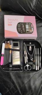 Beauty Set 18-delig Manicure Pedicure Set Nagelverzorging, Ophalen of Verzenden, Nieuw, Zwart, Handen en Nagels