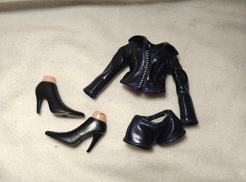 Bratz Dynamite Nevra kleding, Ophalen of Verzenden, Gebruikt, Overige typen