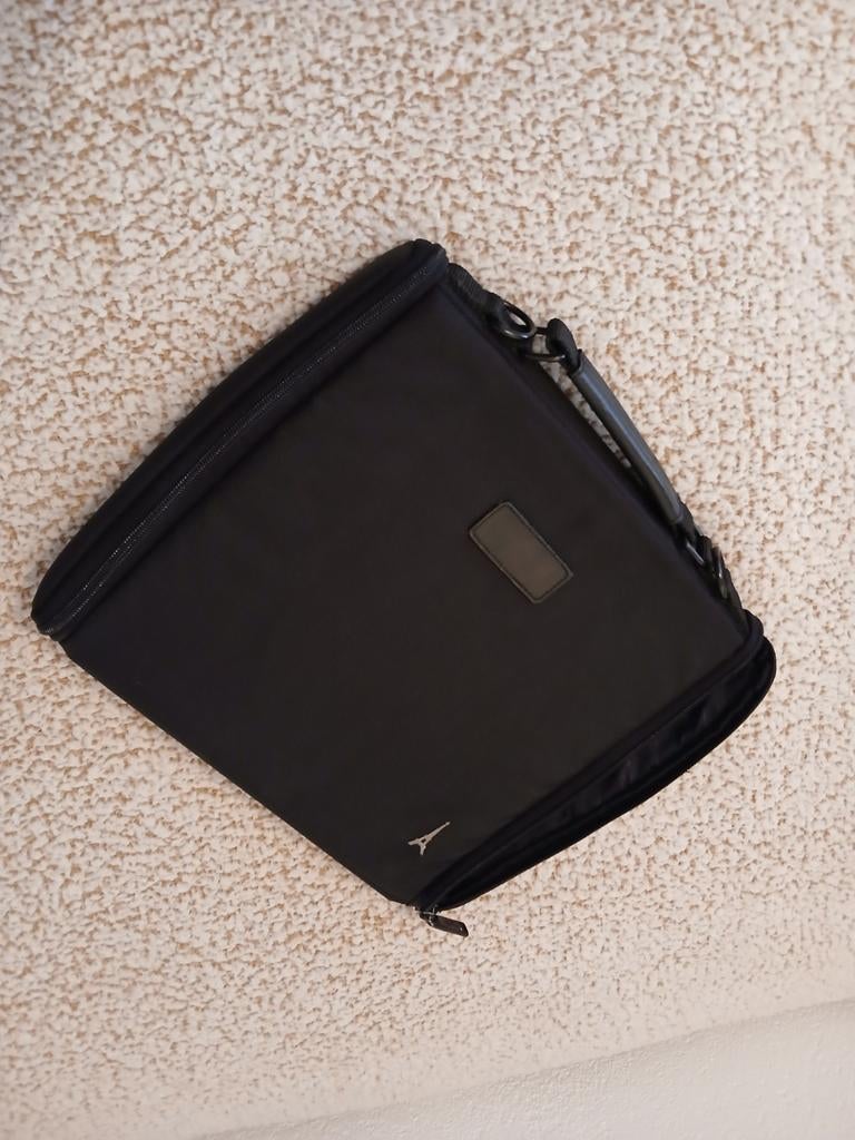 Als nieuw hoes voor laptop of tablet br 33,5 cm hoog 29 cm, Computers en Software, Laptophoezen, Ophalen, Zo goed als nieuw