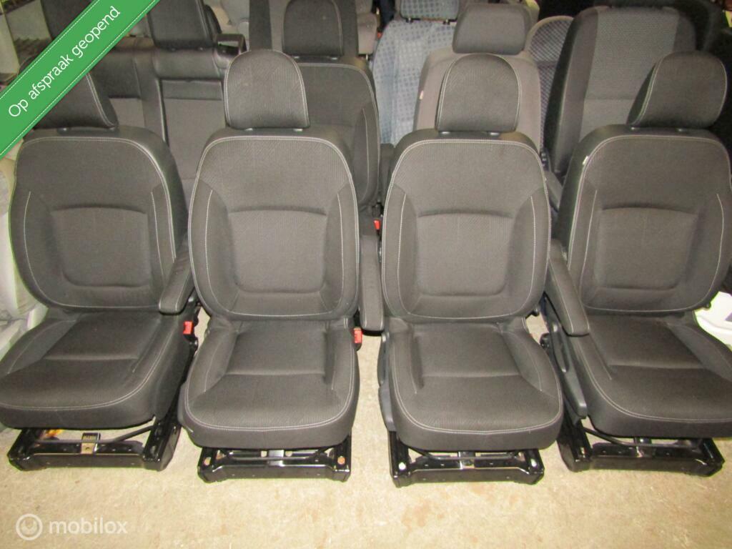 Stoel stoelen Trafic Vivaro Talento bouwjaar '2014 t/m 2019, Auto-onderdelen, Interieur en Bekleding, Gebruikt, Renault, Ophalen of Verzenden