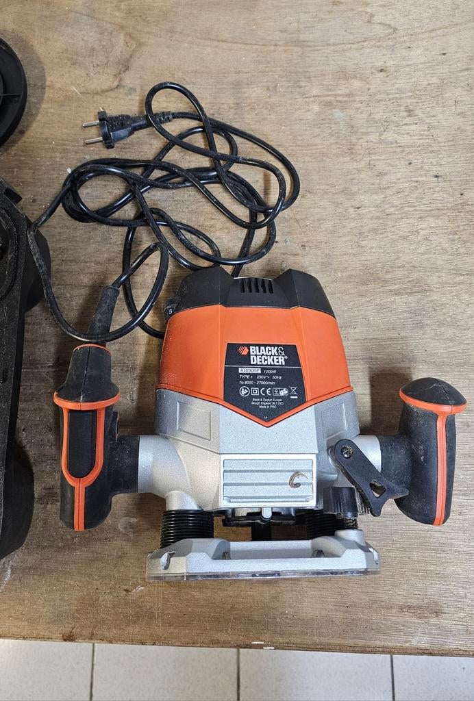 Bovenfrees Black&Decker KW900E 1200W, Ophalen of Verzenden