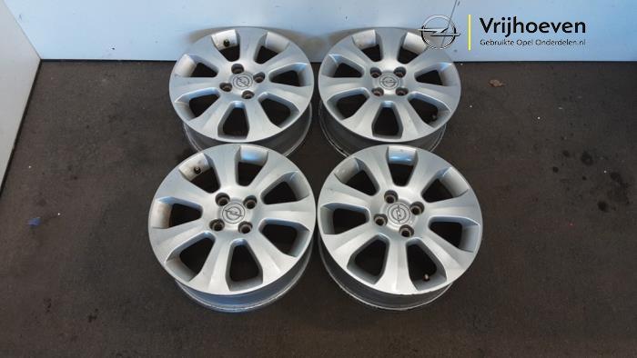 Velgen set van een Opel Agila (Agila 08-), Gebruikt, -, -, Ophalen of Verzenden