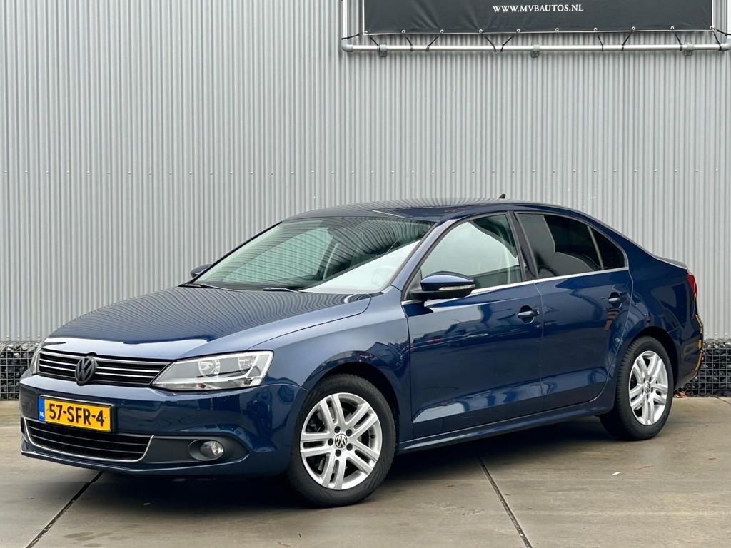 Volkswagen Jetta 1.4 TSI Highline Automaat, Clima, Navi, Tre, Euro 5, Parkeersensor, 4 cilinders, Blauw