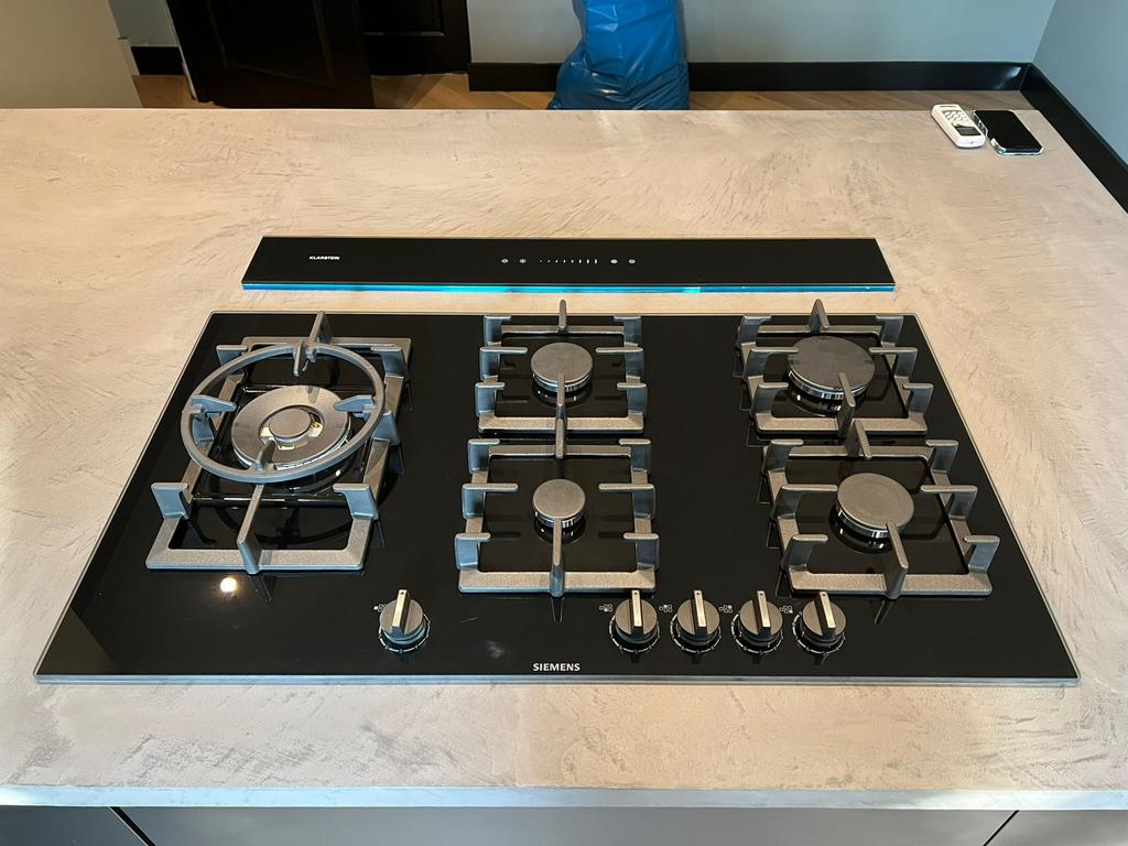 Gas op glas 5-pits kookplaat Siemens, Witgoed en Apparatuur, Kookplaten, Ophalen, Zo goed als nieuw, Inbouw, Gas