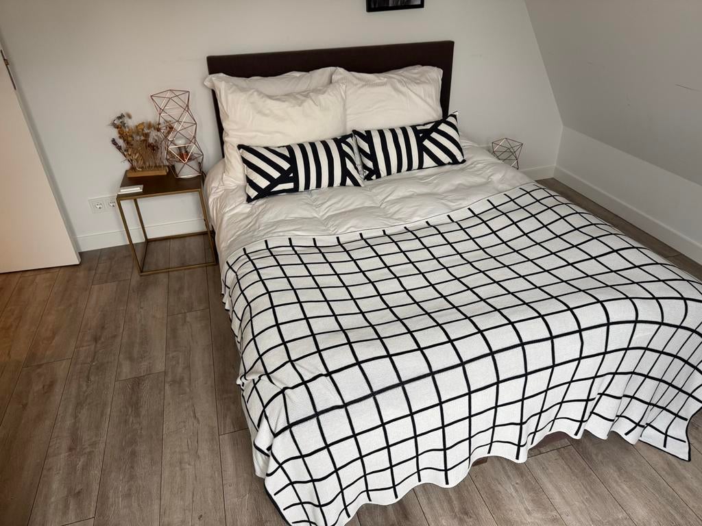 Bed met hoofdbord 140x200, Ophalen, Gebruikt, Wit, Tweepersoons