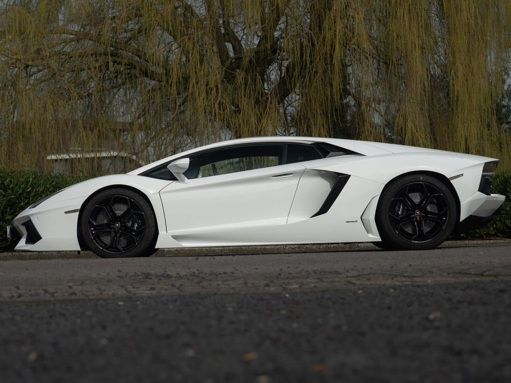 Lamborghini Aventador LP700-4 6.5 V12 (2012) 700 PK | Bianco, Auto's, Lamborghini, Automaat, Euro 5, Gebruikt, Zwart