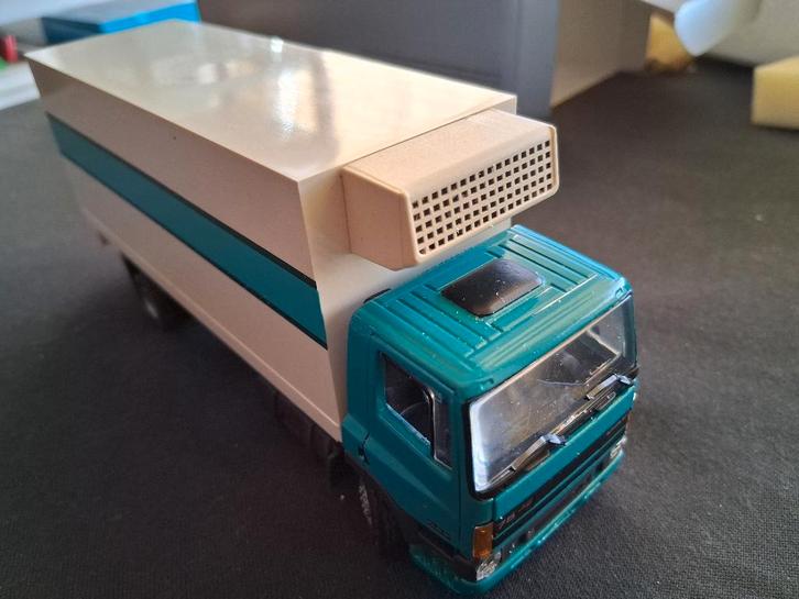 DAF 75 CF blauw bakwagen / koelwagen TEKNO 1:50, Hobby en Vrije tijd, Modelauto's | 1:50, Zo goed als nieuw, Bus of Vrachtwagen