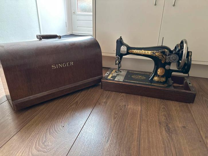 Antieke Singer Naaimachine met Houten Koffer, Antiek en Kunst, Antiek | Naaimachines, Ophalen