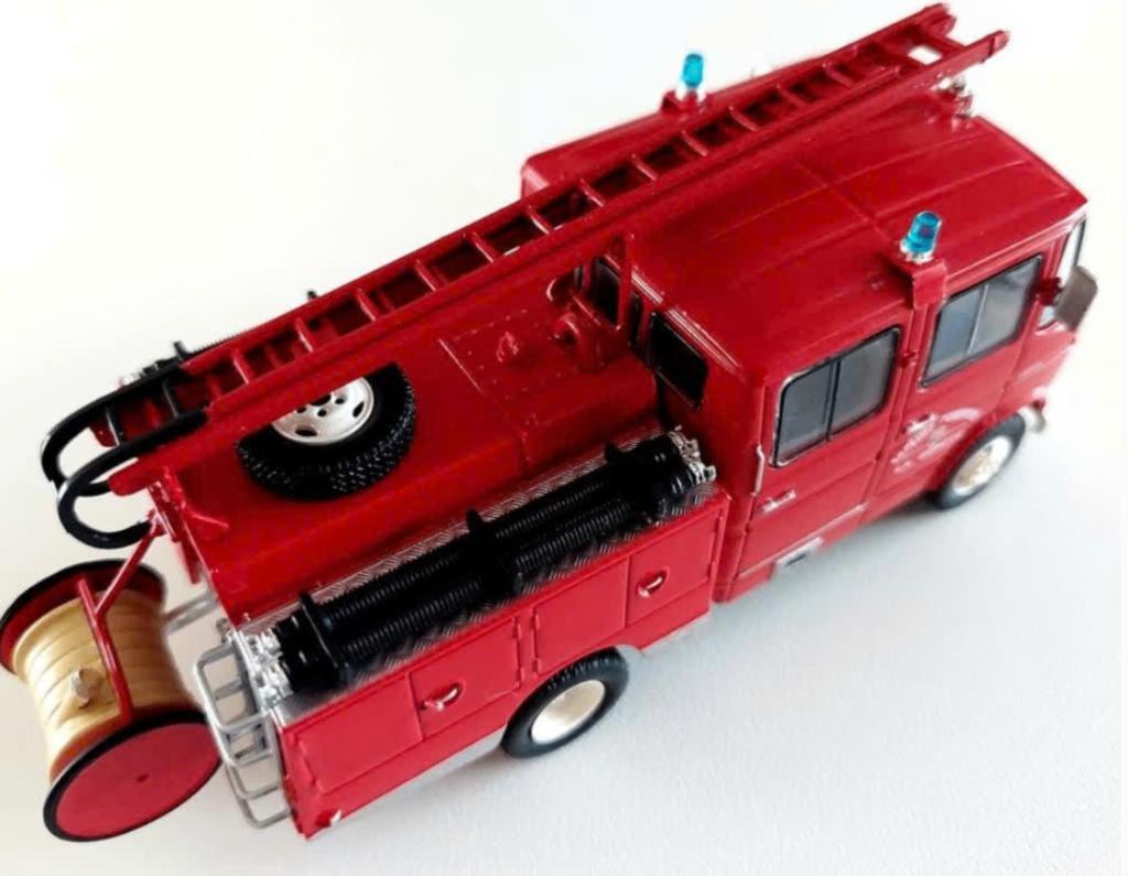 Mercedes Benz L 408 PS brandweer Eerste hulp schaal 1/43 #10, Verzenden, Nieuw, Bus of Vrachtwagen, Overige merken