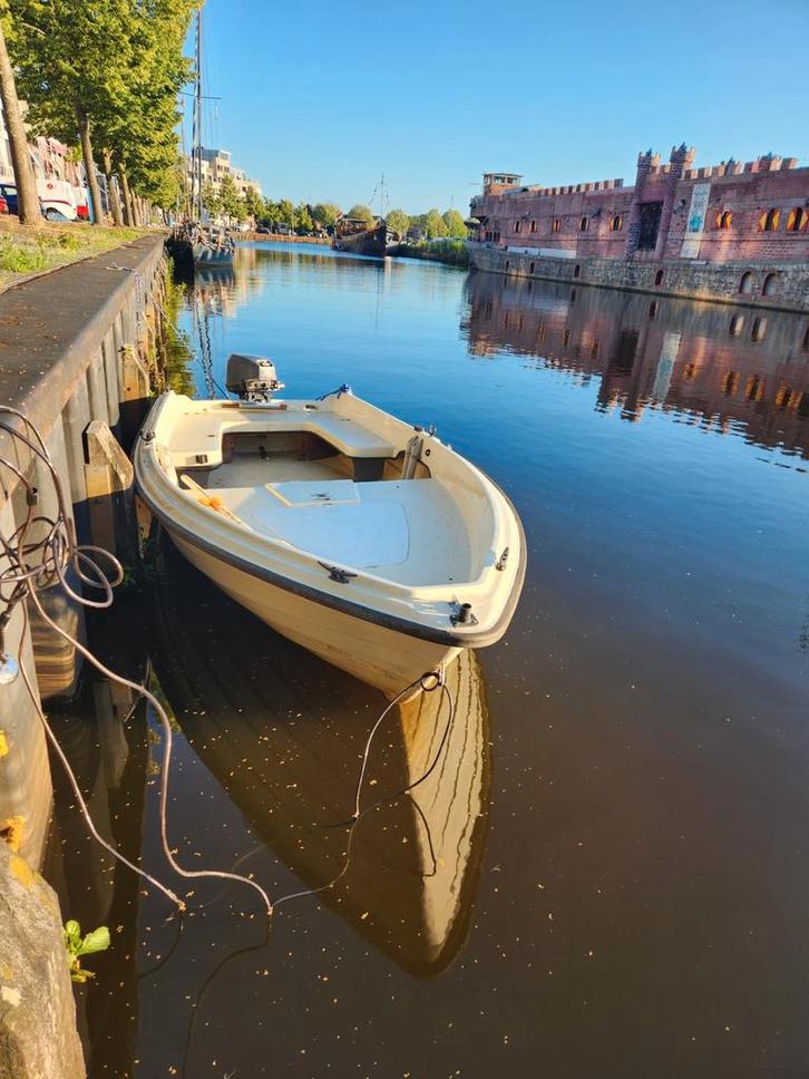 Elan Stabiele polyester vis/toerboot (zonder motor), Watersport en Boten, Motorboten en Motorjachten, Gebruikt, Polyester, Tot 6 meter