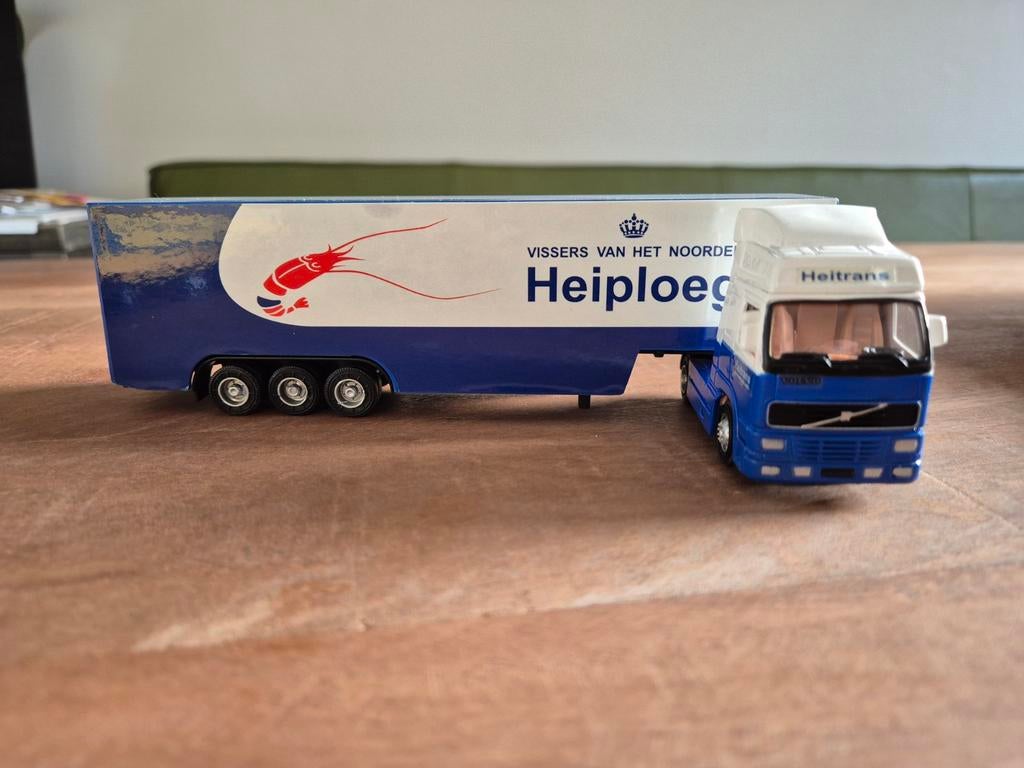 Volvo 1:50 schaalmodel met Heiploeg reclame, Hobby en Vrije tijd, Modelauto's | 1:50, Ophalen of Verzenden, Gebruikt, Bus of Vrachtwagen