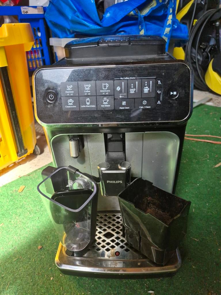 Philips latte go 3200 koffiemachine (defect) GERESERVEERD, Witgoed en Apparatuur, Ophalen of Verzenden, Niet werkend, Koffiemachine