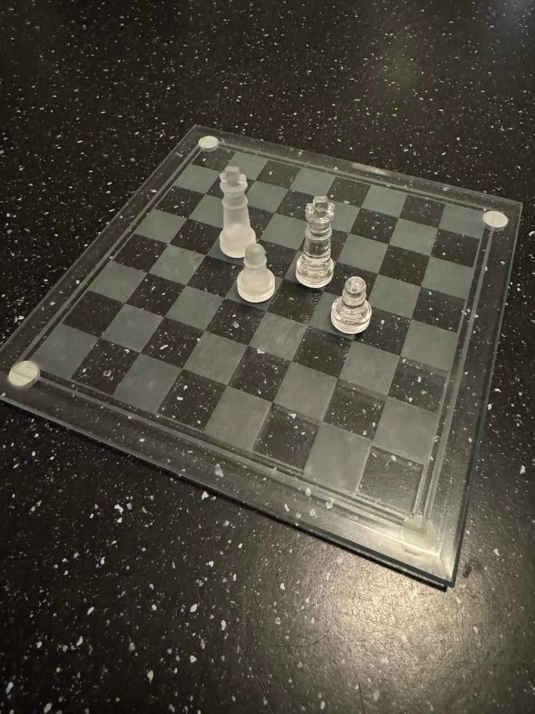 Glazen Schaakspel Compleet in Doos, Een of twee spelers, Ophalen of Verzenden, Gebruikt