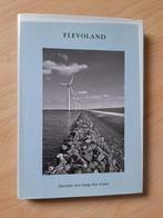 FLEVOLAND LITERAIRE REIS LANGS HET WATER, Boeken, Ophalen of Verzenden, Zo goed als nieuw