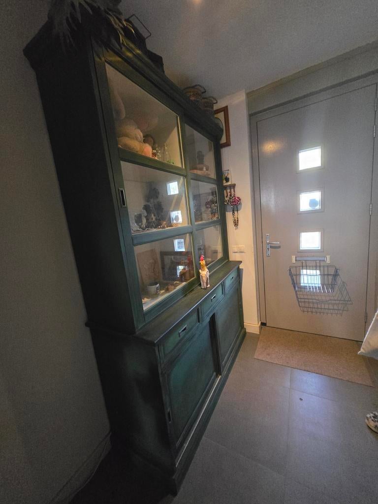 Ikea Havsta vitrinekast geverfd, Huis en Inrichting, Kasten | Vitrinekasten, Ophalen