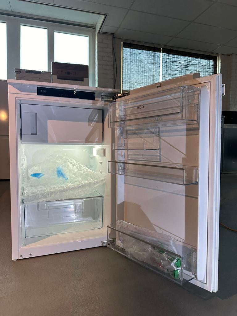 AEG OPTISPACE 88CM INBOUW KOELKAST 33dB DEUR-OP-DEUR, Info@adoswitgoed.nl, 100 tot 150 liter, Kamerlingh Onnestraat 8, Wijchen