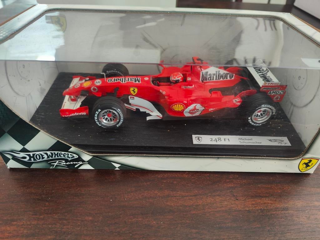 Hot Wheels Ferrari F248 F1 Michael Schumacher J2980-M, Hobby en Vrije tijd, Modelauto's | 1:18, Zo goed als nieuw, Hot Wheels