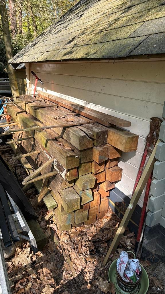 Ca. 30 eiken balken. Afmeting 90x90x2000mm, Ophalen, Eiken, 50 mm of meer, Balk