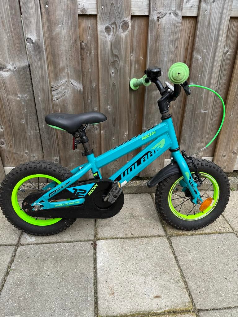 Volare Rocky 12 inch kinderfiets met zijwieltjes, Fietsen en Brommers, Fietsen | Kinderfietsjes, Ophalen, Gebruikt, Minder dan 16 inch