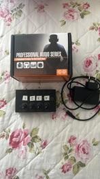 4- weg hoofdtelefoon versterker, Ophalen of Verzenden, Nieuw