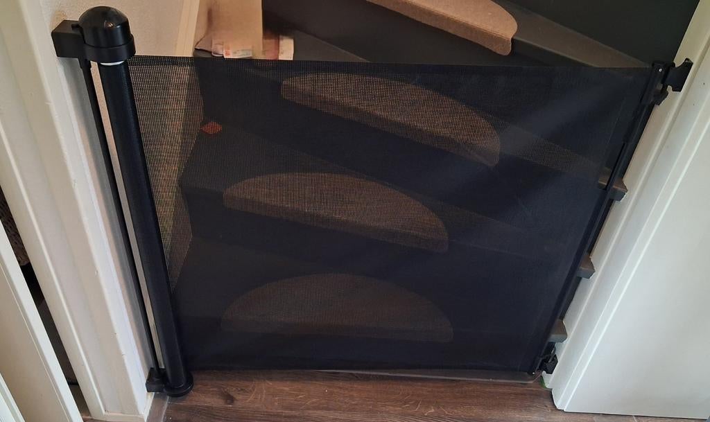 Oprolbaar Traphekje - Veiligheid voor Kinderen en Huisdieren, Ophalen, Zo goed als nieuw, Overige materialen, Oprolhekje