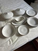 Wit servies met zilveren rand - Compleet, Ophalen, Zo goed als nieuw, Effen, Porselein