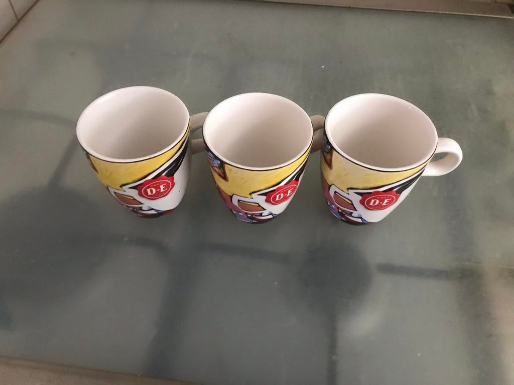 Douwe Egberts Burendag mokken - Selwyn Senatori (3 stuks), Gebruikt, Keramiek, Ophalen of Verzenden, Overige stijlen