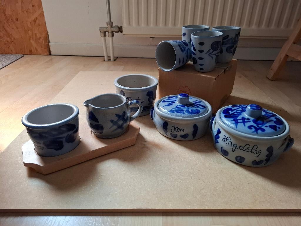 Zoutgeglazuurde potjes - blauw/grijs, Antiek en Kunst, Ophalen of Verzenden