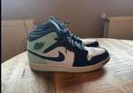 Nike jordan 1 MID, Kleding | Heren, Schoenen, Ophalen of Verzenden, Zo goed als nieuw