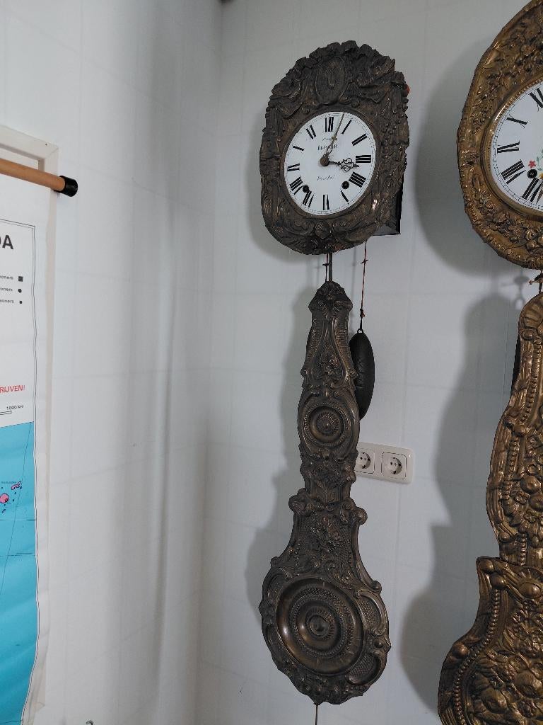 Franse Comtoise klok met bloemslinger, Brossier., Antiek en Kunst, Antiek | Klokken, Ophalen