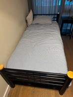Eenpersoonsbed met lattenbodem - Ideaal voor logeerkamer, Huis en Inrichting, Slaapkamer | Bedden, Ophalen, Gebruikt, 90 cm, Eenpersoons