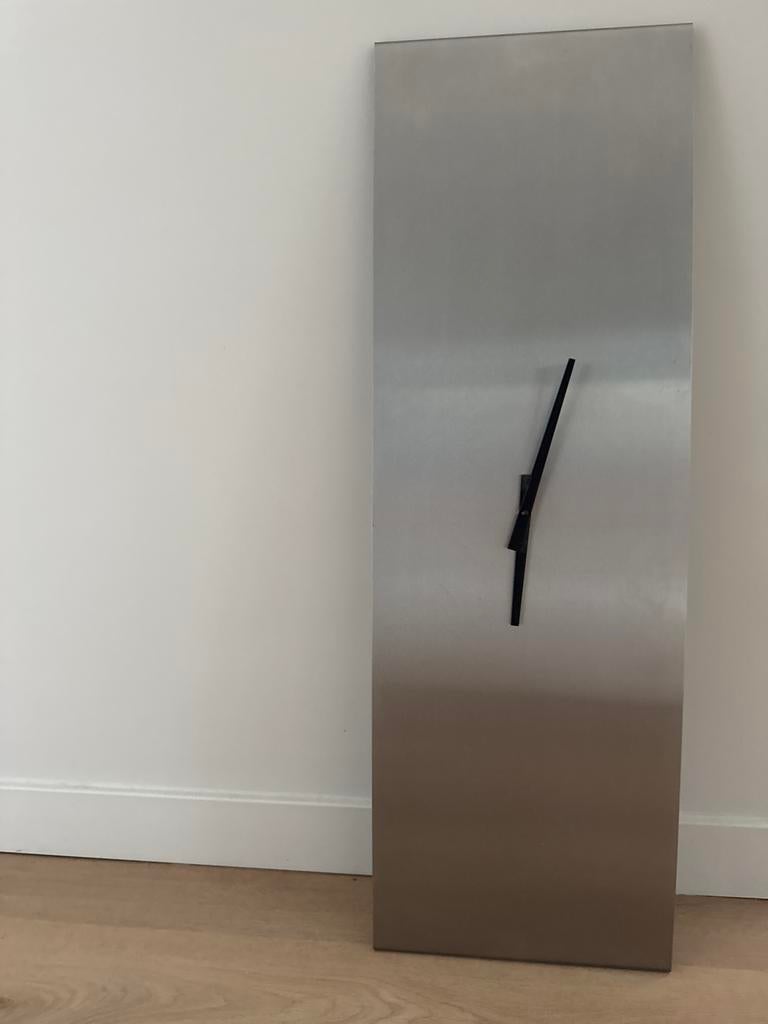 Moderne RVS Wandklok - Strak Design, Ophalen, Gebruikt, Analoog, Wandklok