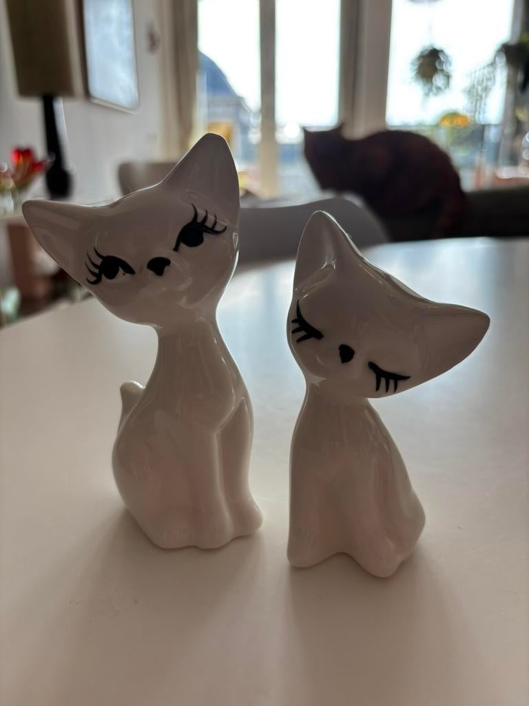 Vintage 2 poezenbeeldjes uit 1980, Verzamelen, Ophalen of Verzenden, Zo goed als nieuw, Dier