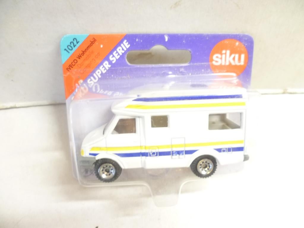 Siku 1022 Iveco Wohnmobil Camper in blister modelauto., Ophalen of Verzenden, Nieuw, Auto