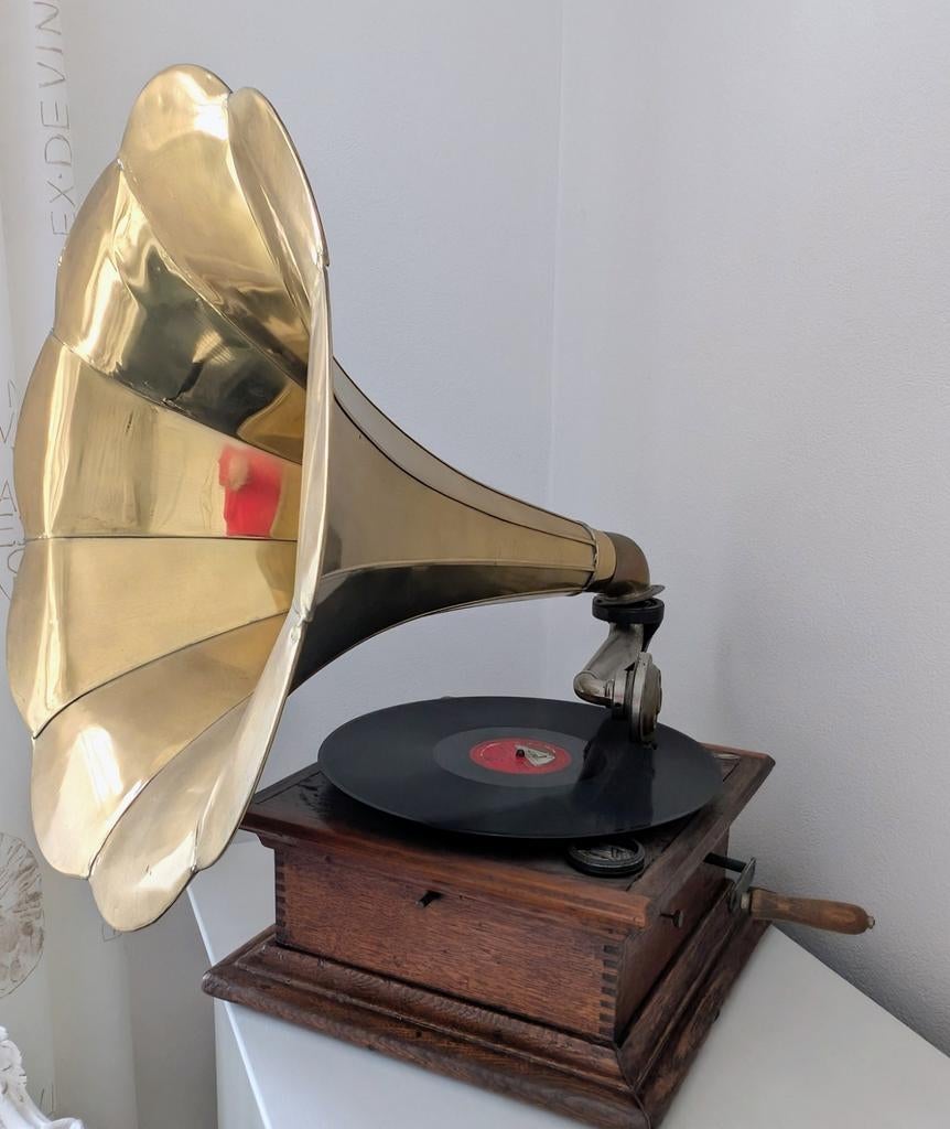 Antieke grammofoon van Thorens uit Zwitserland, Audio, Tv en Foto, Platenspelers, Ophalen of Verzenden, Gebruikt, Overige merken