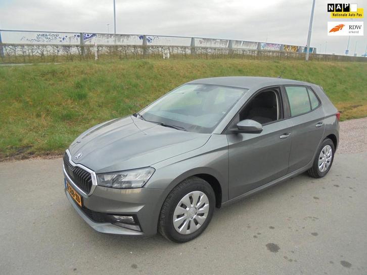 Skoda Fabia Skoda Fabia 1.0 benzine 5 deurs Automaat airco 1, Auto's, Skoda, Te koop, Fabia, ABS, Airbags, Airconditioning, Bluetooth