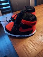 Nike Air Jordan pantoffels - Zwart/Rood, Ophalen, Nieuw, Zwart, Pantoffels of Sloffen