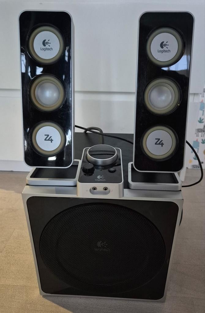 Logitech Z4 speakerset met subwoofer, Ophalen of Verzenden, 120 watt of meer, Subwoofer, Overige merken