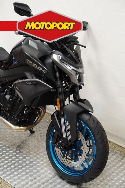 CFMOTO 800NK Advanced (bj 2026), CFMOTO, Battelsesteenweg 471
B-2800  Mechelen, BE, Naked bike, Salesdesk@bwimport.eu