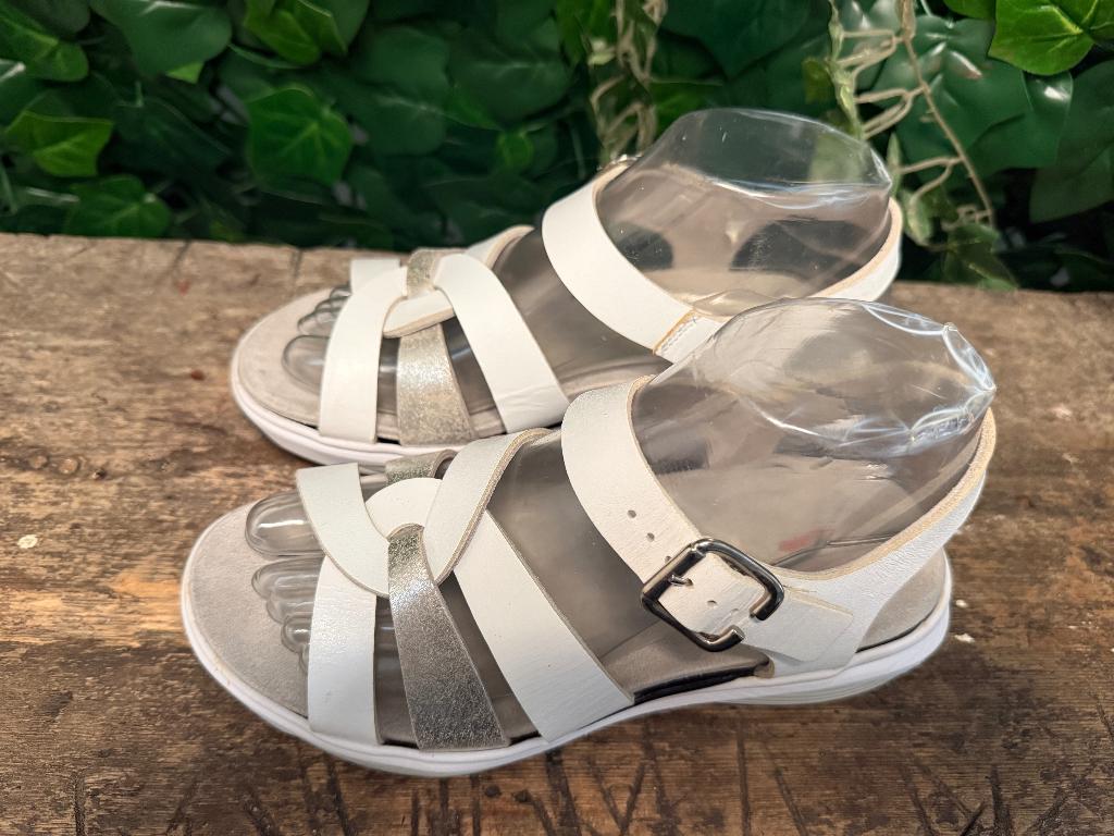 Bijna Nieuwe sandalen van Xsensible maat 37 (wijdte G), Kleding | Dames, Schoenen, Wit, Zo goed als nieuw, Xsensible, Xsensible
