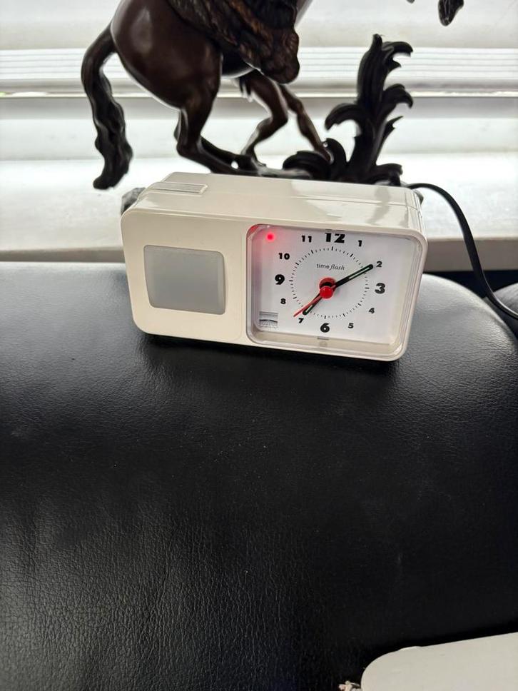 nieuw time Flash flitswekker, ontworpen voor slechthorenden, Witgoed en Apparatuur, Wekkers, Zo goed als nieuw, Ophalen of Verzenden